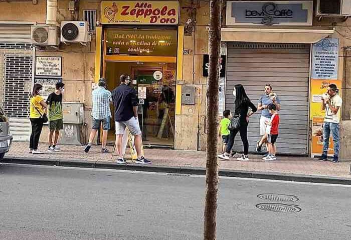 Emergenza covid, la Zeppola d’Oro di Salerno chiude i battenti: “Grazie a De Luca”