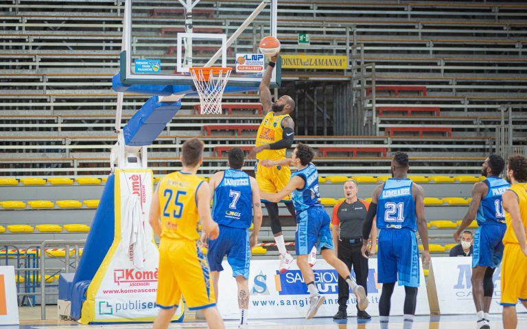 GE. VI. NAPOLI AL TAPPETO, DERBY DI SUPERCOPPA ALLA GIVOVA SCAFATI