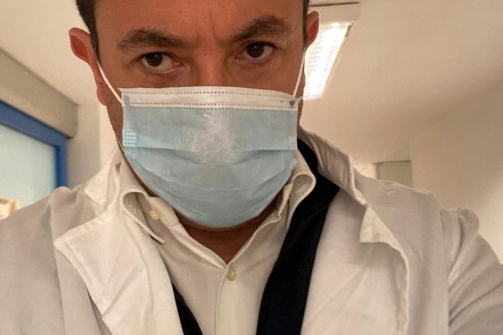 Medico reintegrato al Ruggi, il sindacato: Cinque mesi di fermo per accuse infondate, gli eroi ora si infangano