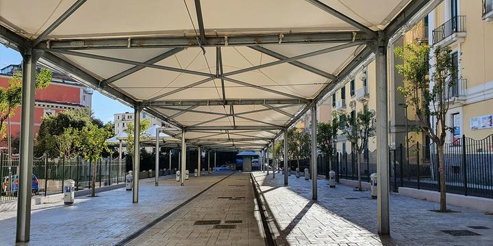 Copertura corta, salta l’inaugurazione del mercato di via Piave a Salerno