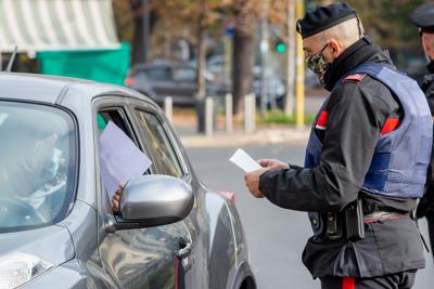 Zona arancione da oggi per 5 Regioni: cosa si può fare