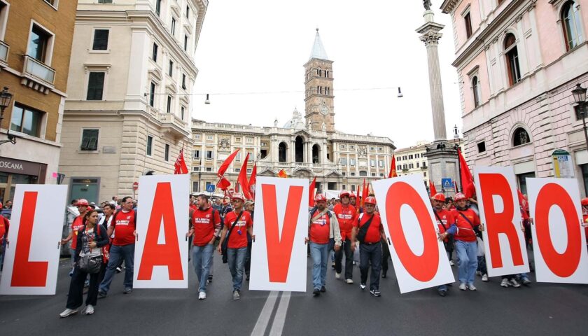 LAVORATORI SOCIALMENTE UTILI, LA REGIONE ADERISCE ALL’AVVISO PER LA STABILIZZAZIONE