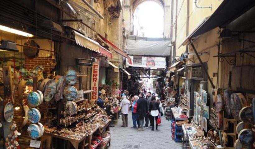 Napoli, riaprono i pastorai di San Gregorio Armeno