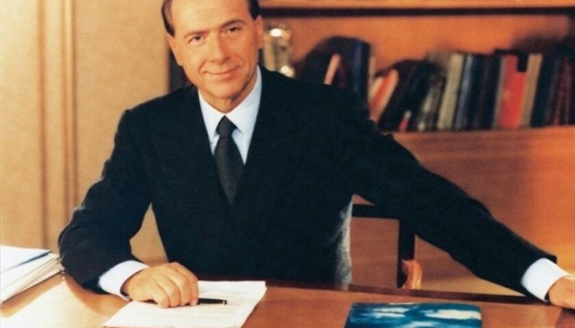 Il 26 gennaio 1996 Silvio Berlusconi annuncia la discesa in campo