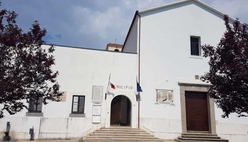 MONTECORVINO PUGLIANO: DALLA REGIONE CAMPANIA ARRIVANO I FONDI PER L’AMMODERNAMENTO DELL’IMPIANTO CHE ILLUMINA L’EX CONVENTO DI SANTA MARIA DELLA MISERICORDIA, OGGI SEDE DELLA CASA COMUNALE  