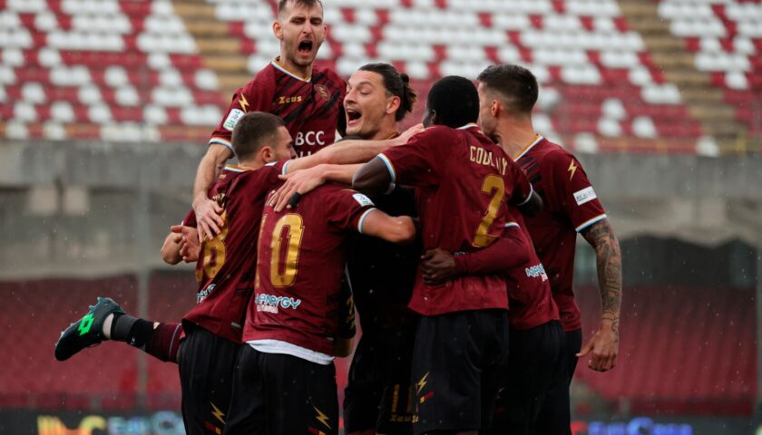 La Salernitana si mette alle spalle tre sconfitte di fila e regola il Pescara all’Arechi