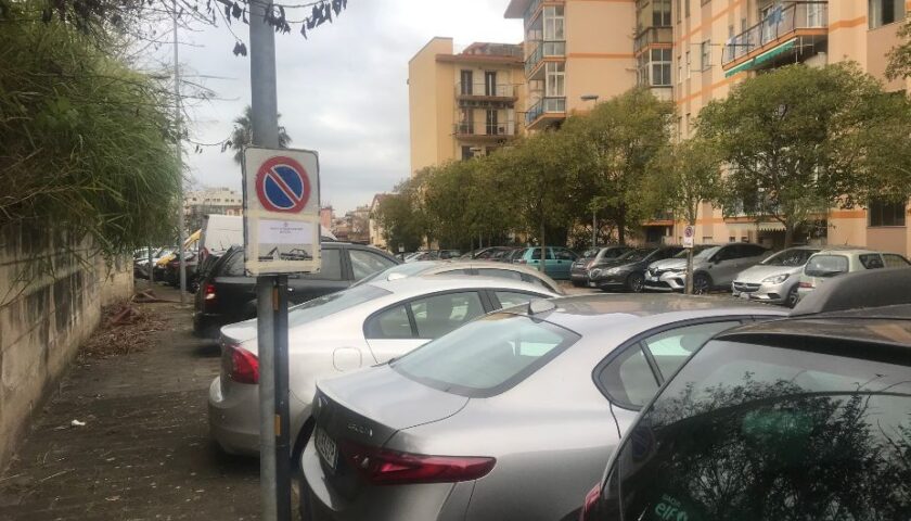 Salerno Pulita, pulizia straordinaria nei quartieri. Lunedì il parcheggio di via Cucciniello e mercoledì Casa Manzo e via delle Ginestre