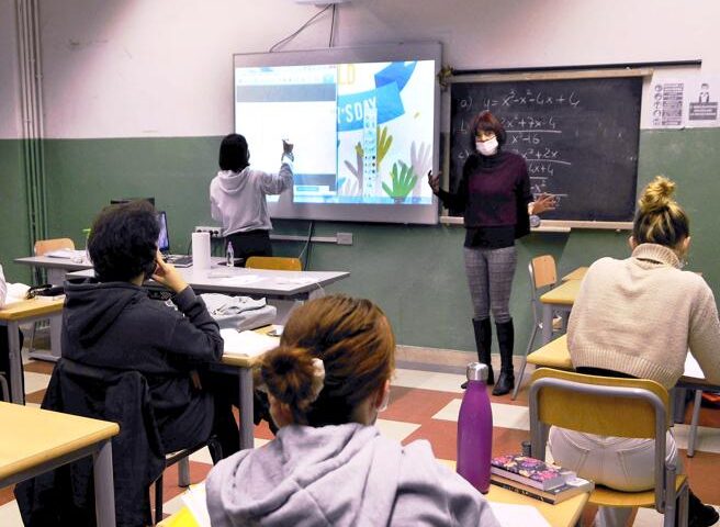Scuola, in Campania le superiori in classe dal 25 gennaio