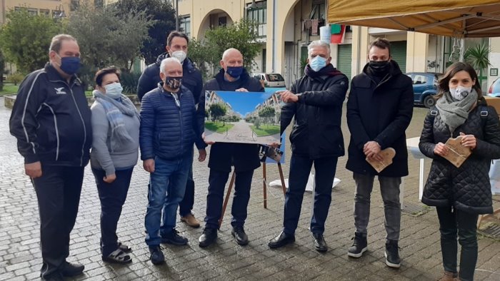 Salerno, a Sant’Eustachio distribuite 5mila ecopalette per i cani