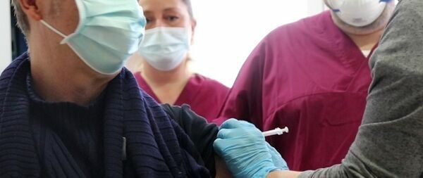 INIZIO DELLA CAMPAGNA DI VACCINAZIONE AI VOLONTARI DE “LA SOLIDARIETA’” DI FISCIANO