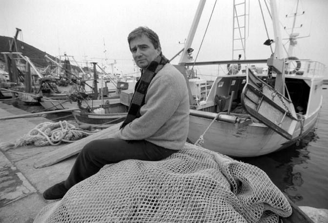 ETTORE BASSI SARÀ ANGELO VASSALLO, IL SINDACO PESCATORE: “UN DOCUFILM PER FAR EMERGERE LA VERITA'”