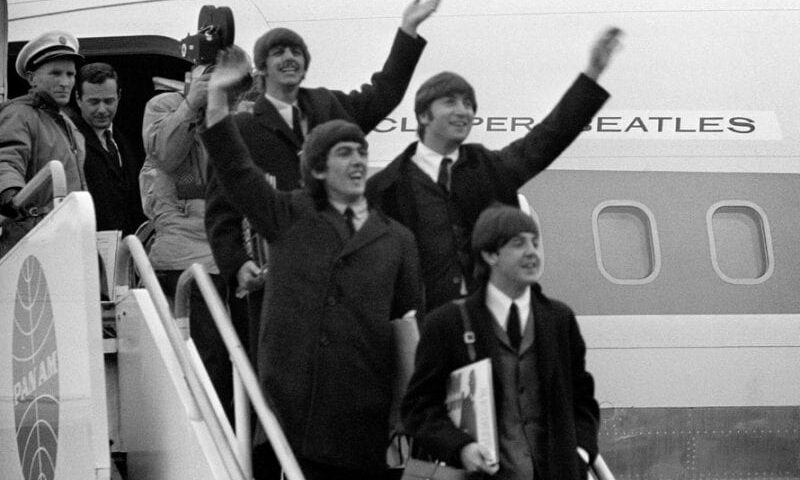 Il 7 febbraio 1964 i Beatles invadono e conquistano l’America