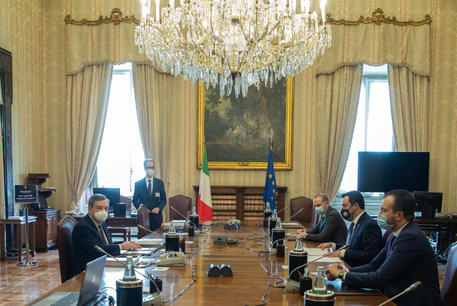 Crisi Governo, tutti con Mario Draghi. È oltre la formula Ursula