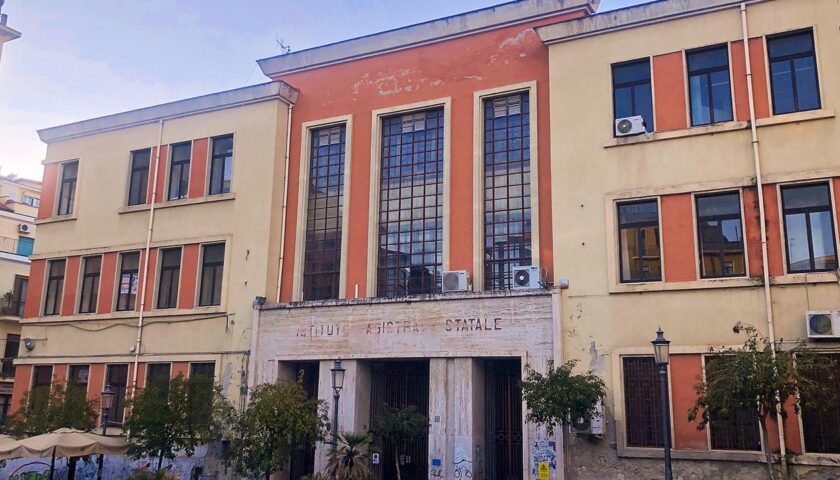 Finito lo sgombero, consegnate alla Provincia le chiavi dell’ex tribunale di sorveglianza di Salerno