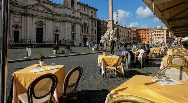 Zona gialla da oggi per 16 regioni, ecco le regole