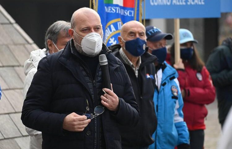 Stop agli impianti di sci, Bonaccini: “Oltre al danno anche la beffa”