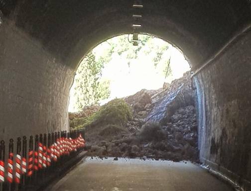 VIDEO – Crollo ad Amalfi, il boato dopo le 9,30, poi la paura e l’ansia