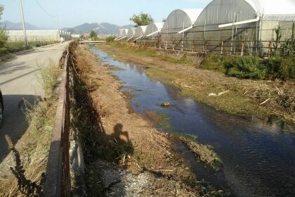 Depuratore di Angri in sofferenza, melma e miasmi nei canali di Scafati Depuratore di Angri in sofferenza, melma e miasmi nei canali di Scafati