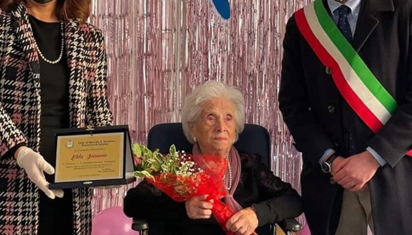 Mercato San Severino festeggia un secolo di vita per la nonnina Elda