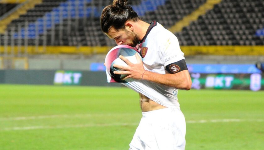Salernitana, pareggio all’ultimo respiro: Casasola salva i granata a Pisa