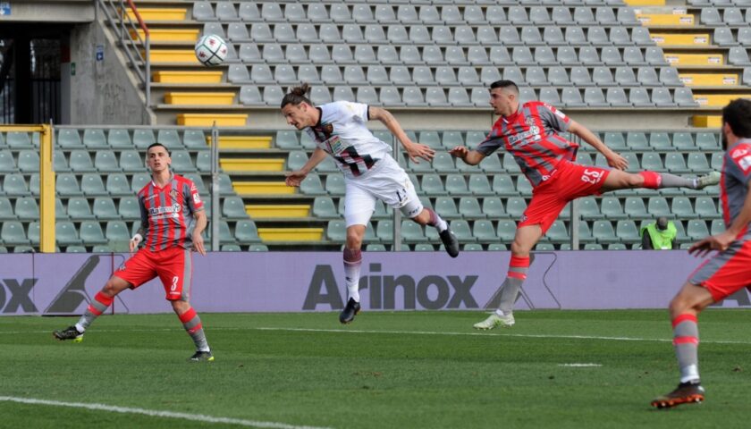 Djuric gol, la Salernitana vince a Cremona