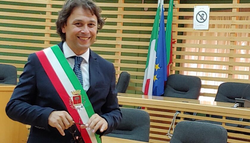 Pagani, sindaco con il covid: “Tra qualche giorno tornerò a tuonare. E massima prudenza”