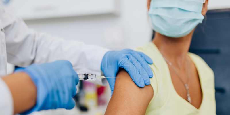 L’unità di Crisi: in Campania vaccinato il 90 è il 95% del personale scolastico e sanitario