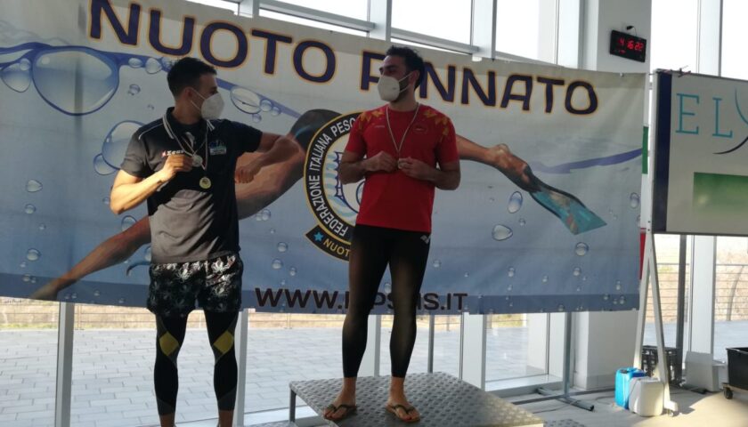 I Master della Rari Nantes macinano record su record agli invernali di nuoto pinnato