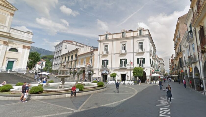 Cava de’ Tirreni, Ztl in Piazza Abbro e via Cuomo. Italo Cirielli e Passa a Servalli: “Ascoltiamo i commercianti”