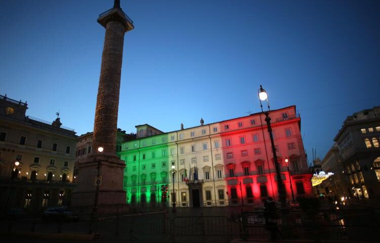 Decreto Covid, zone rosse e scuola: tutte le novità in arrivo