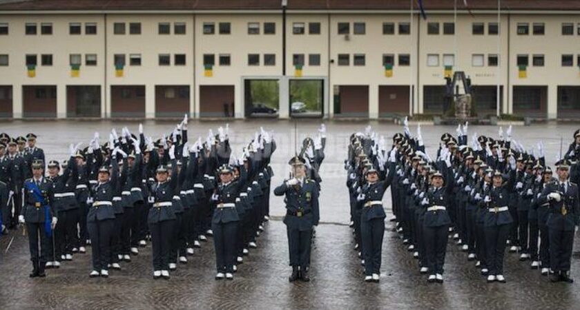 PUBBLICATO IL BANDO DI CONCORSO, PER TITOLI ED ESAMI, PER L’AMMISSIONE DI 66 ALLIEVI UFFICIALI PRESSO L’ACCADEMIA DELLA GUARDIA DI FINANZA 