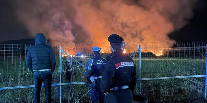 Pontecagnano, fiamme vicino al parco eco archeologico