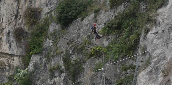 Costone via Croce a Salerno, diffidati i privati