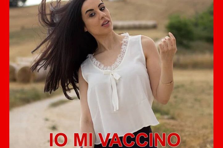 Vaccino Covid-19, l’influencer Mafalda De Simone aderisce alla campagna pro-vax. Appello a De Luca