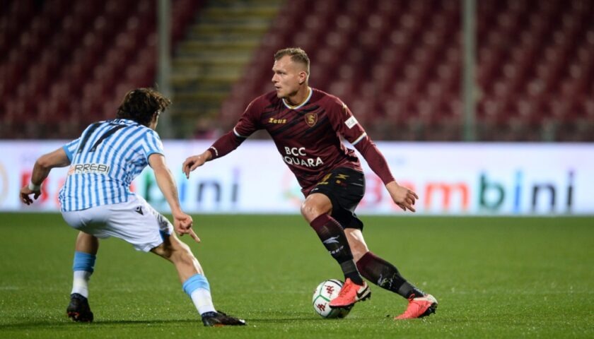 Pareggio casalingo per la Salernitana, Di Tacchio fallisce un rigore