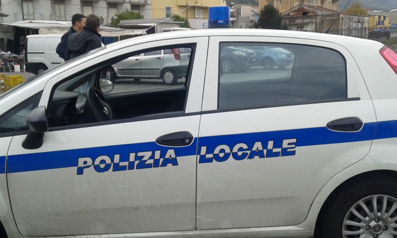 Scafati, ricorsi al giudice per i verbali di sequestro dei veicoli stranieri: vince la Municipale