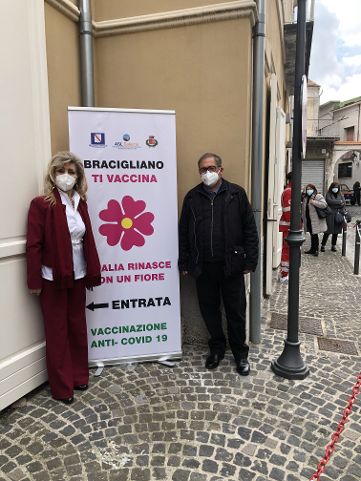 INAUGURATO IL CENTRO VACCINALE A BRACIGLIANO IN PIAZZA LIBERTA’ NEI LOCALI DELL’EX MUNICIPIO