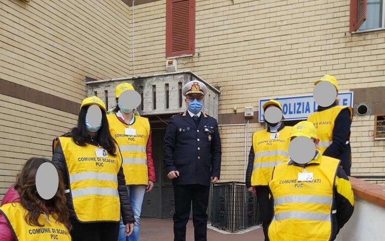 A Scafati percettori del reddito rafforzano la vigilanza davanti alle scuole