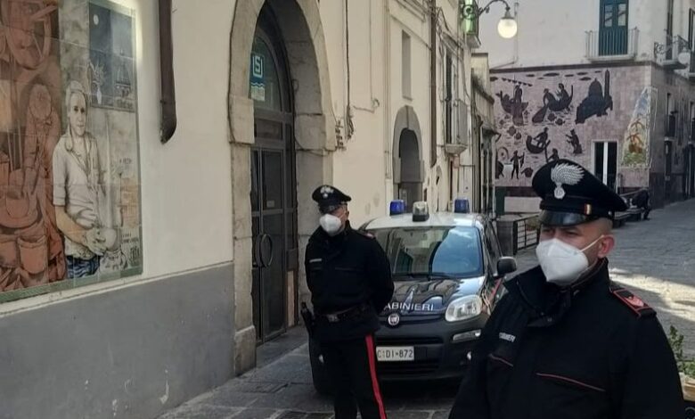 Abusi edilizi a Vietri, due denunciati