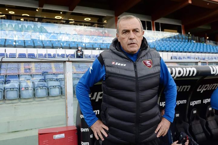 Salernitana, mister Castori: “Sono positivo al covid”