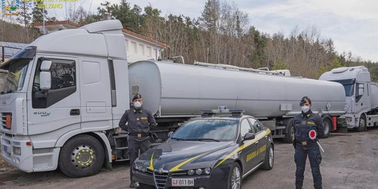 Frode nel settore carburante, sequestri per 18 milioni effettuati anche a Salerno