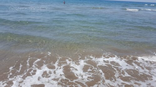 Salerno, ordinanza del sindaco: divieto balneazione per due spiagge della zona orientale