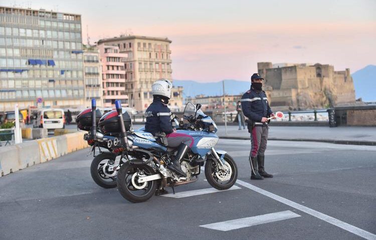 Campania zona arancione da oggi, cosa si può fare