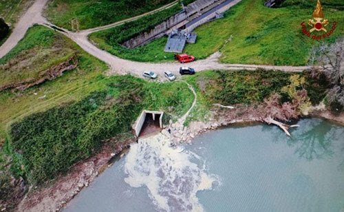 Liquami reflui di un’azienda zootecnica finivano nel Sele, imprenditore denunciato e multato