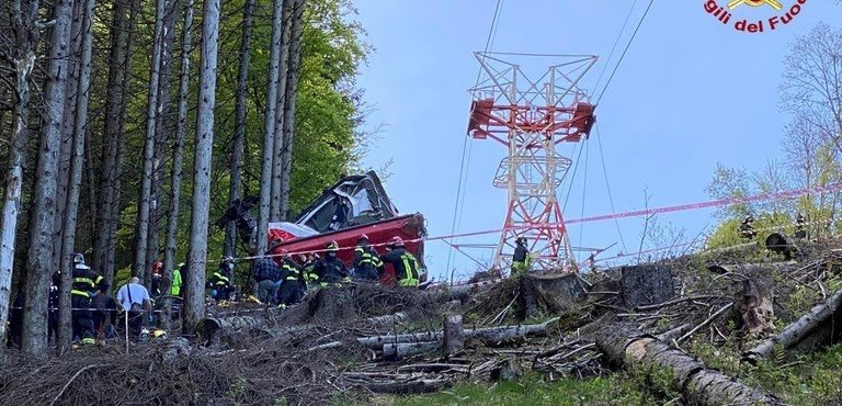 Strage della funivia, tre arresti: sapevano del guasto da aprile