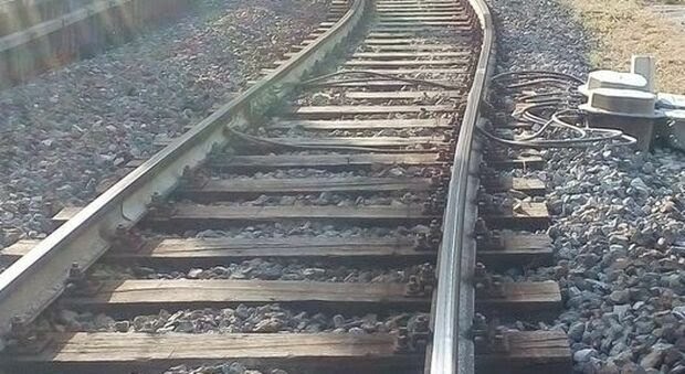 Treno da Paola a Sapri deraglia, si indaga