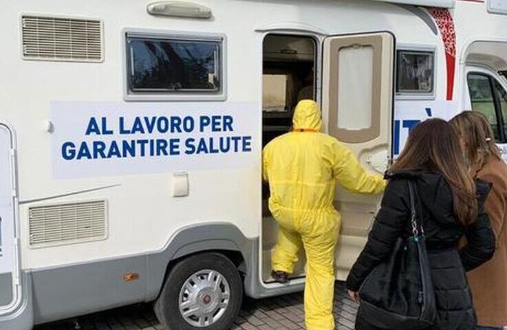 Covid, Camper mobile per le vaccinazioni si trasferisce presso la zona industriale