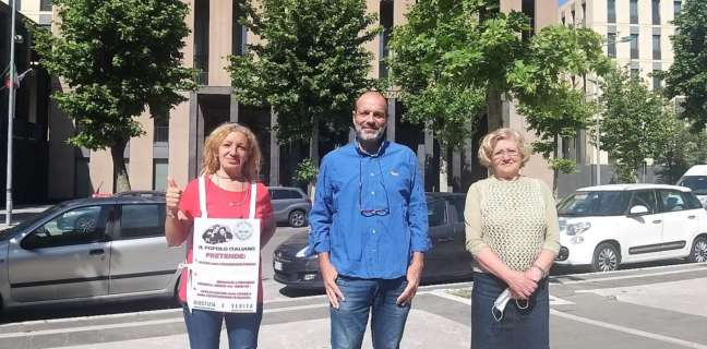 Sit in di “Governo del Popolo Aps” : “Stop a logge, cosche e sette criminali”