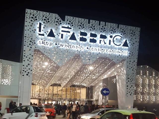 Salerno, La Fabbrica acquistata da Salvatore Barbato