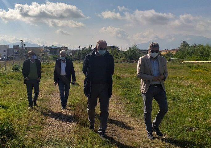 Al via i lavori della Cittadella scolastica di Sarno. Sopralluogo di Strianese